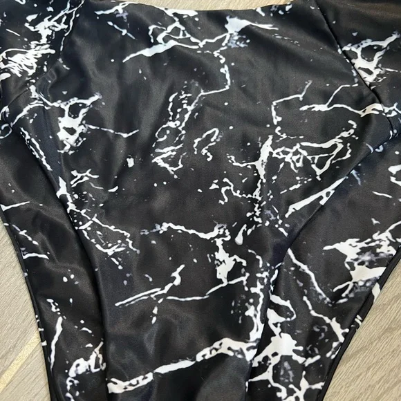 Marble Black and White Bikini Set - Picture 2 of 2